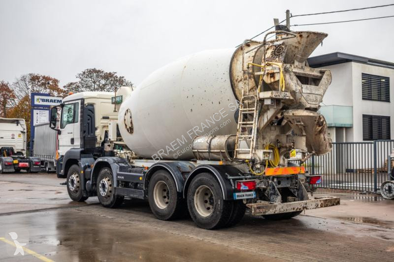 Camion MAN 32.360 BB+MIXER 9M³