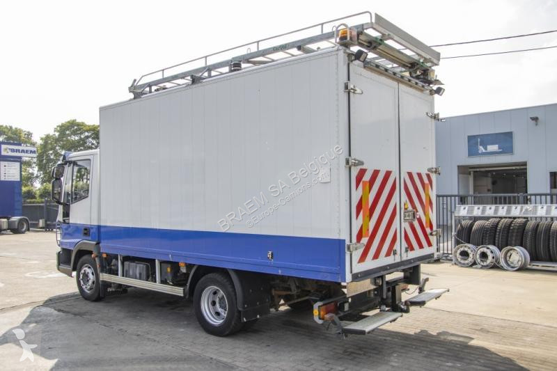 Camion Iveco 90E18- E5 +Porte-bagages réglable