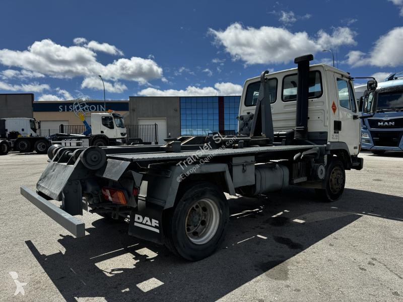 Vrachtwagen DAF 210CS