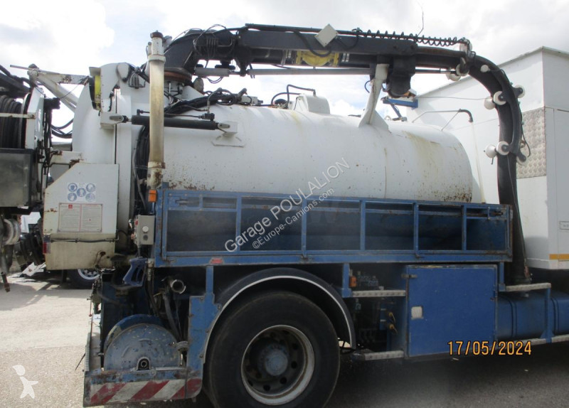 Vägmaskiner Renault HY0CUREUR cuve 6,8m3