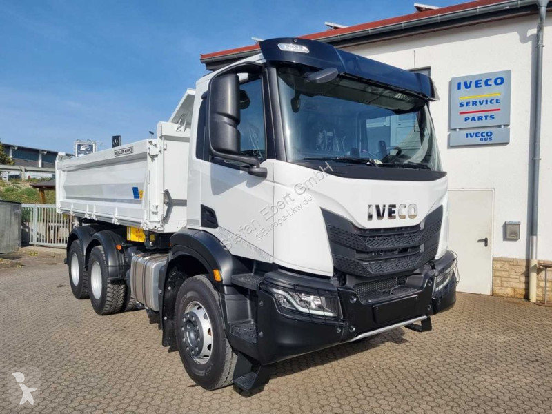 Kamion Iveco AD300X48Z HR OFF 6x4...