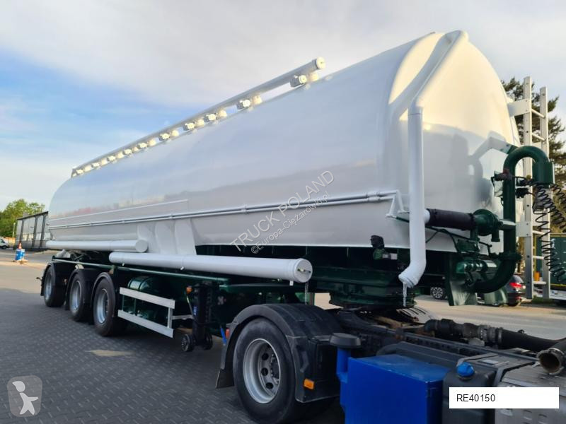Semirimorchio  with suction WELGRO fodder,...