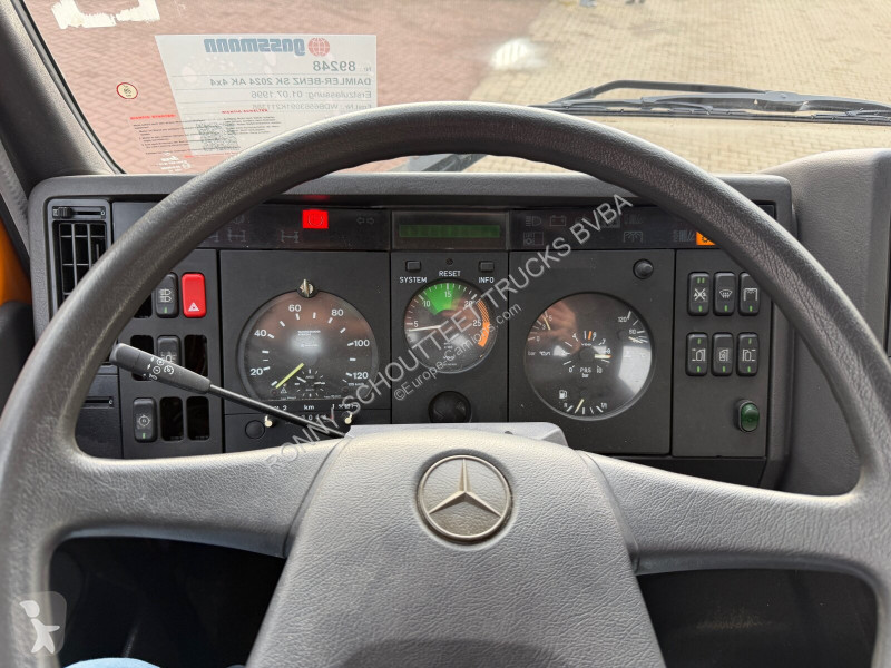 شاحنة Mercedes SK 2024 AK 4x4 SK 2024 AK 4x4