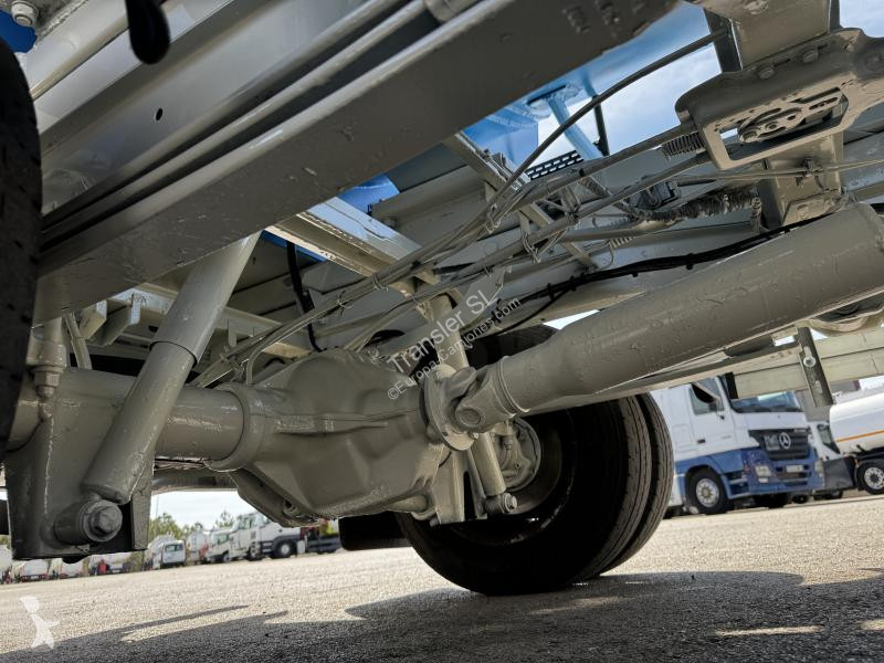 Užitkové vozidlo Mercedes  Citerna para ADBLUE