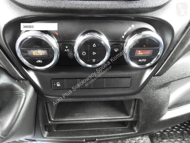 Véhicule utilitaire Iveco DAILY  35S18 PLANDEKA...