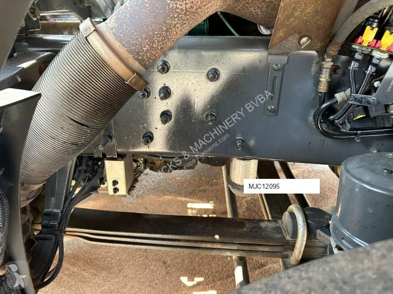 Kamion Volvo 6x4 HOOKLIFT 20T - RETARDER - LIFT...
