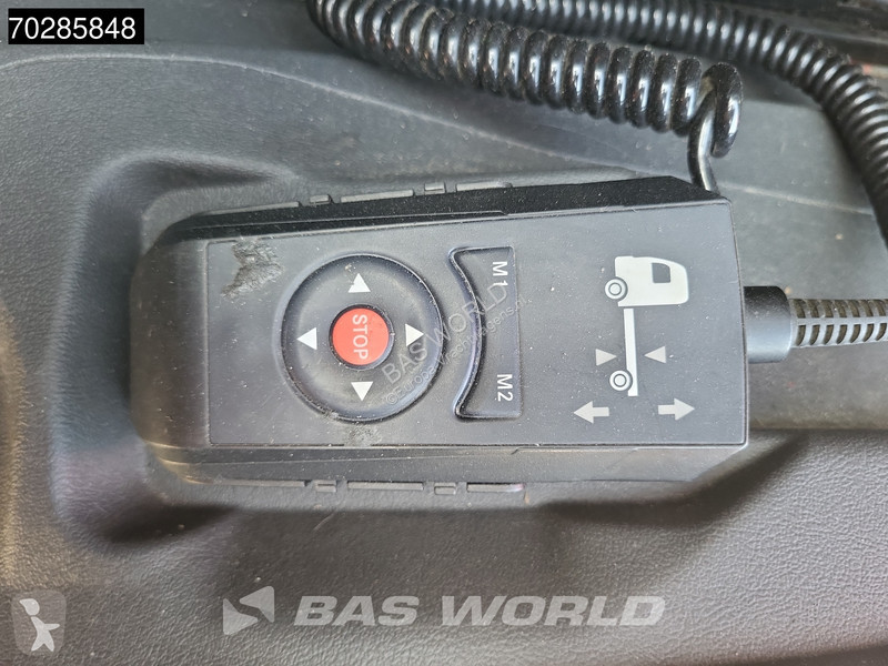 Camion Mercedes 1224 4X2 Monza Abschleppwagen...