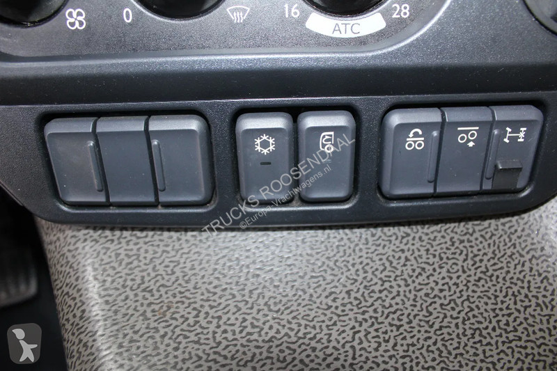 Kamion DAF 330 + 6X2 + LIFT