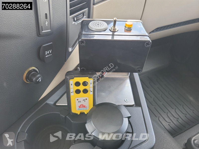 Kamion Mercedes 2745 6X2 NEW! Meiller RS21-70...