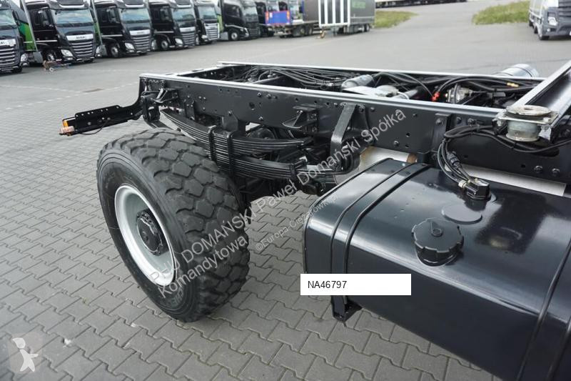 Kamion MAN LE 220 / 4 X 4 / DOKA / DO ZABUDOWY...
