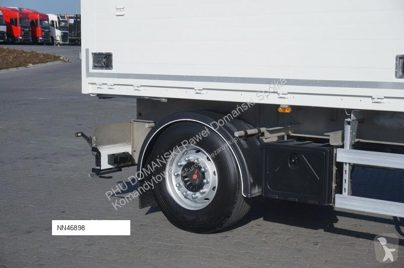 Camion remorque DAF DO PRZEWOZU NAPOJÓW