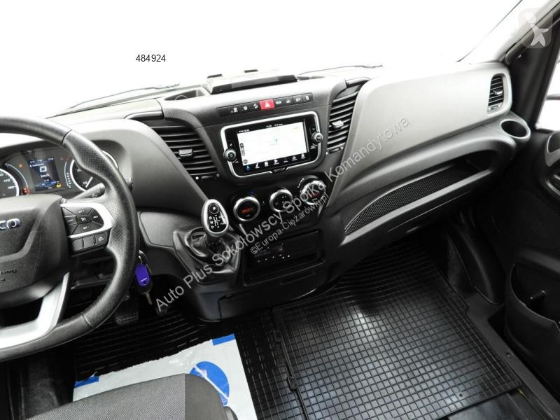 Véhicule utilitaire Iveco DAILY 35S21 PLANDEKA...