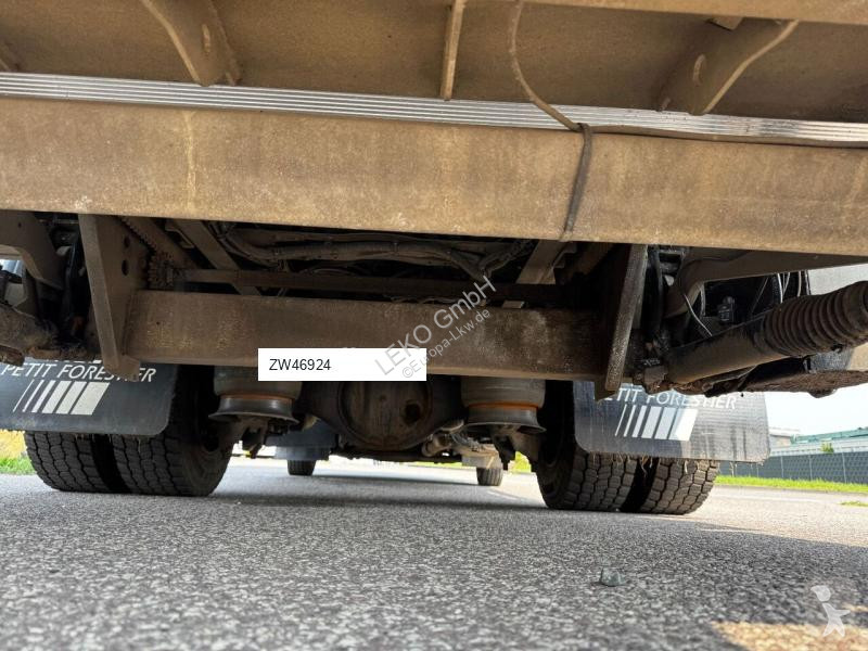 شاحنة Mercedes 1021 Mit Carrier Sp 850Mt
