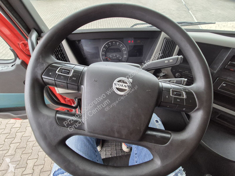 شاحنة Volvo FM 330 / HDS HIAB / 1 OWNER