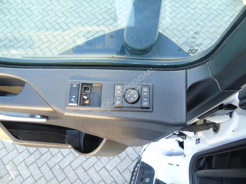 Camion Mercedes 3348 + TRI TIPPER + 6X4 + EURO 6