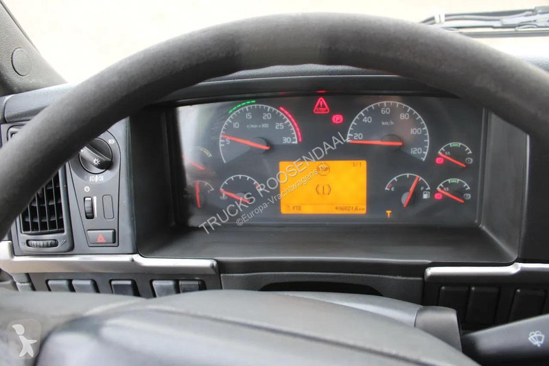 شاحنة Volvo 12340 + ADR + stokota 14.000L + manual