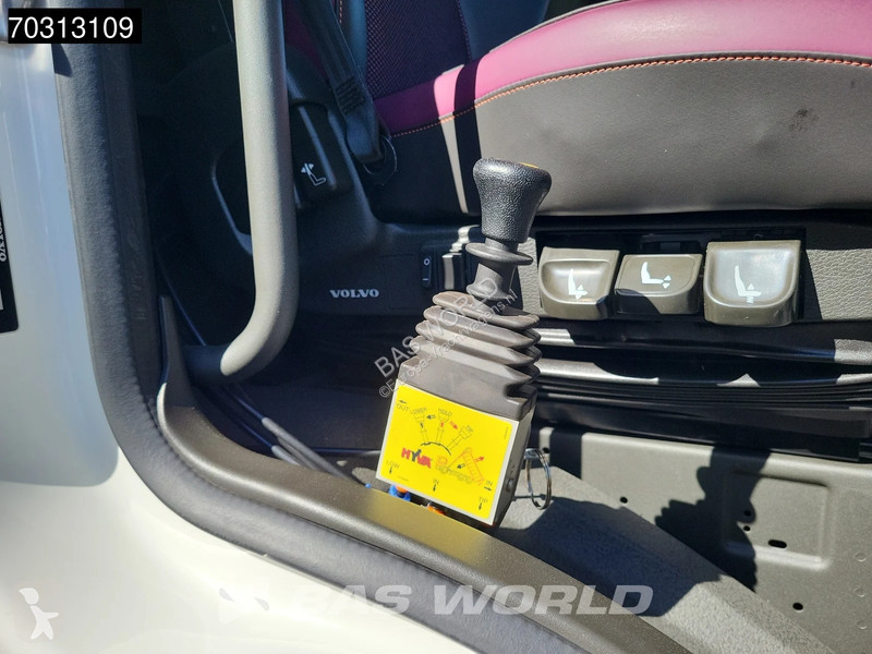 شاحنة Volvo 420  8X4 NEW RHD! Fassi F145Z.0.22...