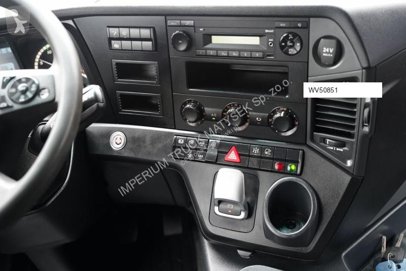 شاحنة Mercedes ACTROS 2038
