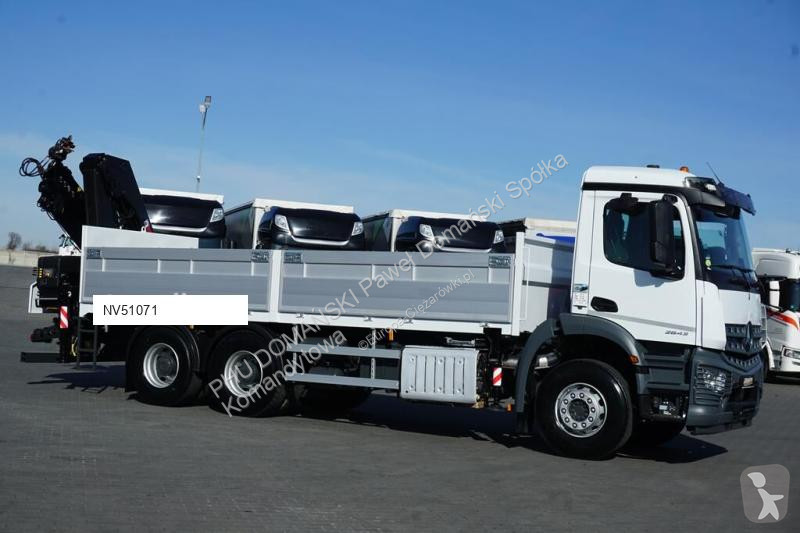 Camion Mercedes 228 E – 4