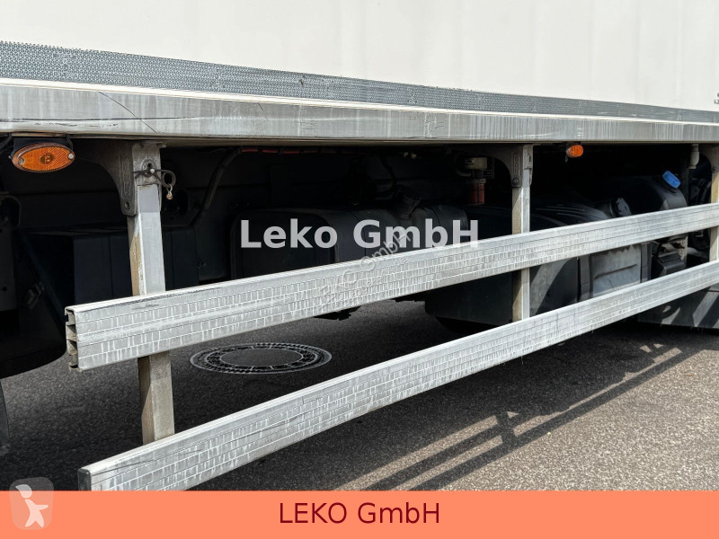 شاحنة Volvo FE 260-2units Mit Carrier Sp 950Mt