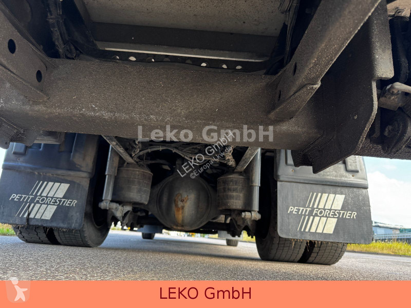 شاحنة Mercedes 1218 Mit Carrier Sp 850