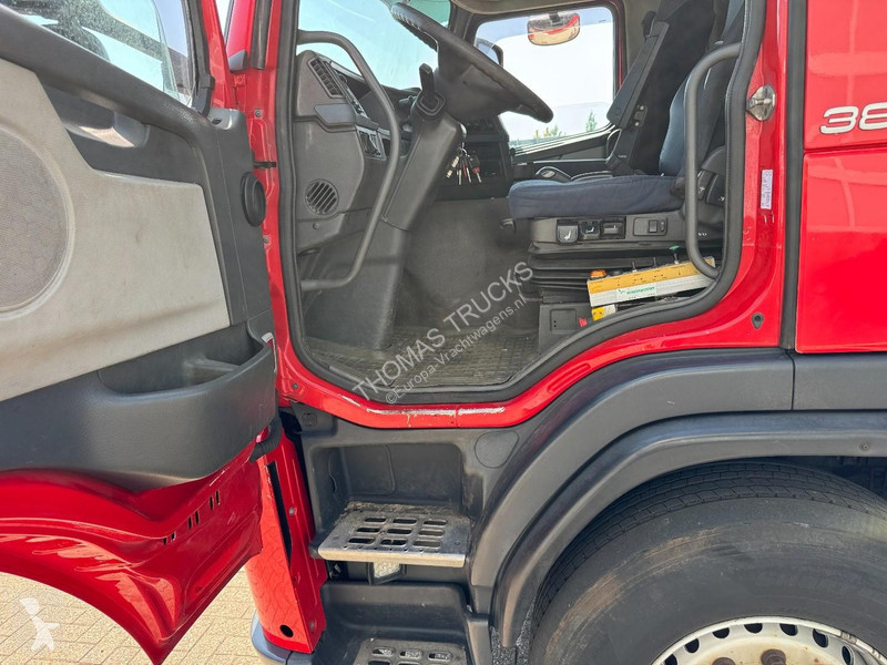 شاحنة Volvo 400 6x2 Fassi F230 XP , NCH 2425 V