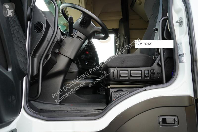 Camión Iveco / 420 / E 6 / KONTENER + WINDA /...