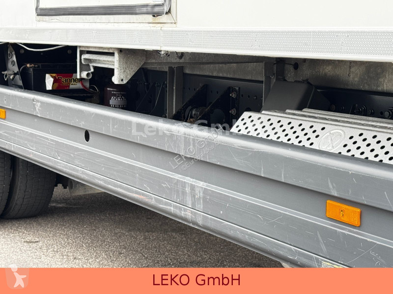 شاحنة Mercedes 1218 Mit Carrier Sp 1250Mt