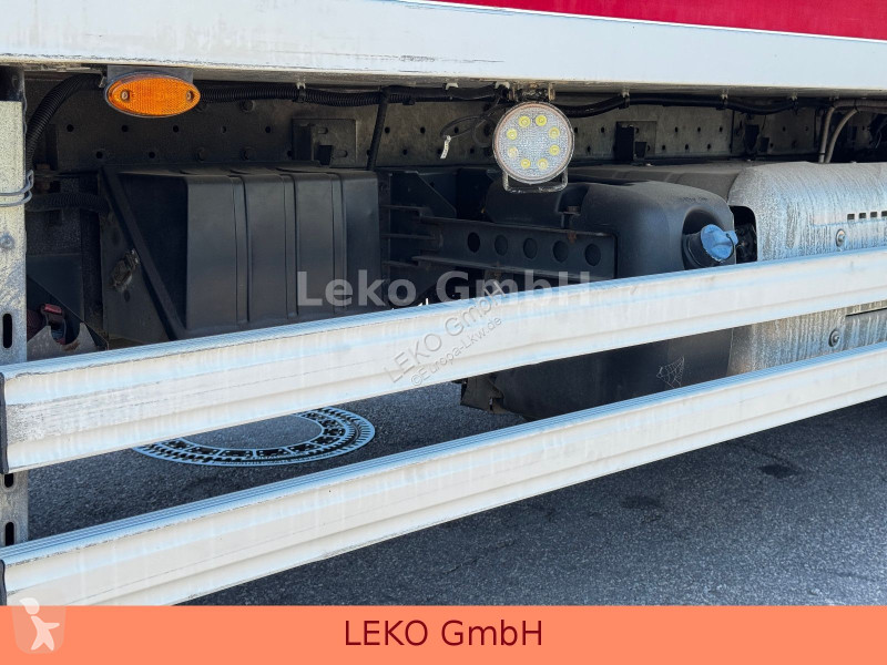 شاحنة DAF 210 FA  Fleischhacken ( MEAT )
