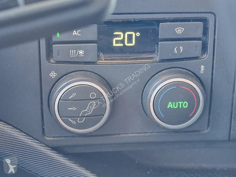 شاحنة Volvo 13500 6x2*4 - XL - Thermoking frigo...