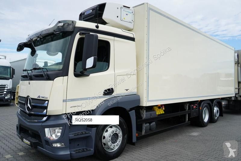 Vrachtwagen Mercedes / TANDEM