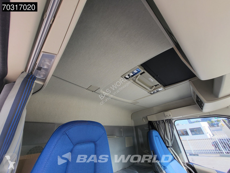 Camião Volvo FH 500 8X2 NEW! HMF 6120 K6 Crane...