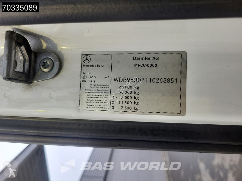 Camion Mercedes 2642 6X2 Machine transporter...
