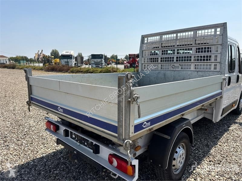 Camión Opel 2.2 103 KW DOKA Crew Cab Dump Truck