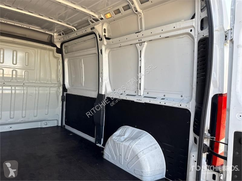 Вантажівка Fiat 2.2 Mjet 103 KW KA L2H2 Van Truck