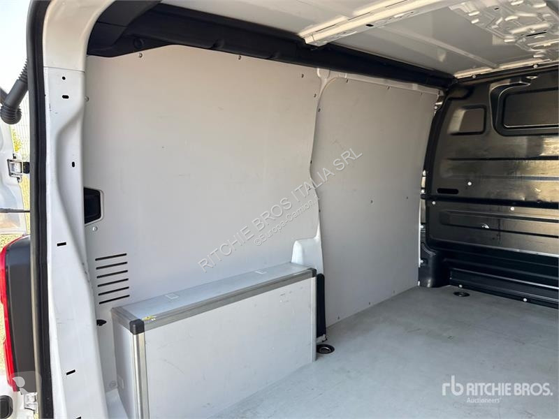 Camión Opel Vivaro 1.5 75 KW KA L2H1 Selection