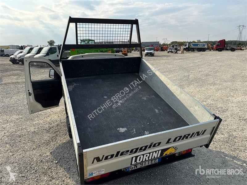 Грузовик Piaggio NP6 S/A Dump Truck