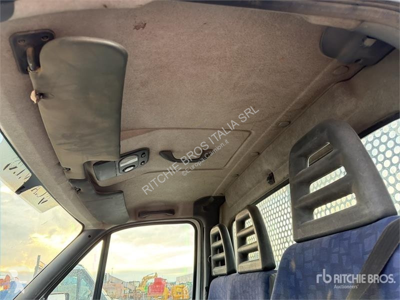 Грузовик Iveco 35A Dump Truck