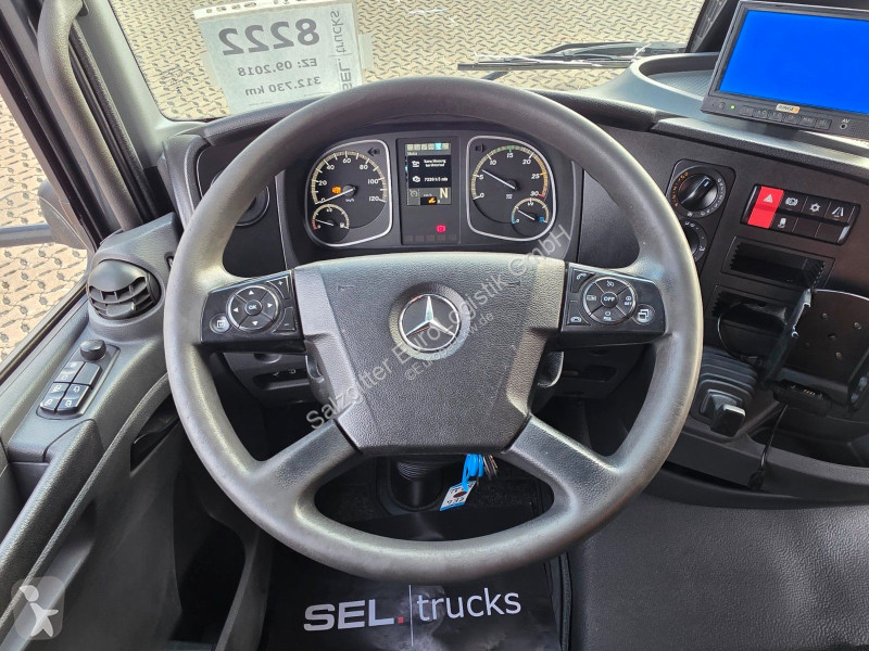 Camión Mercedes 818 | Ladebordwand