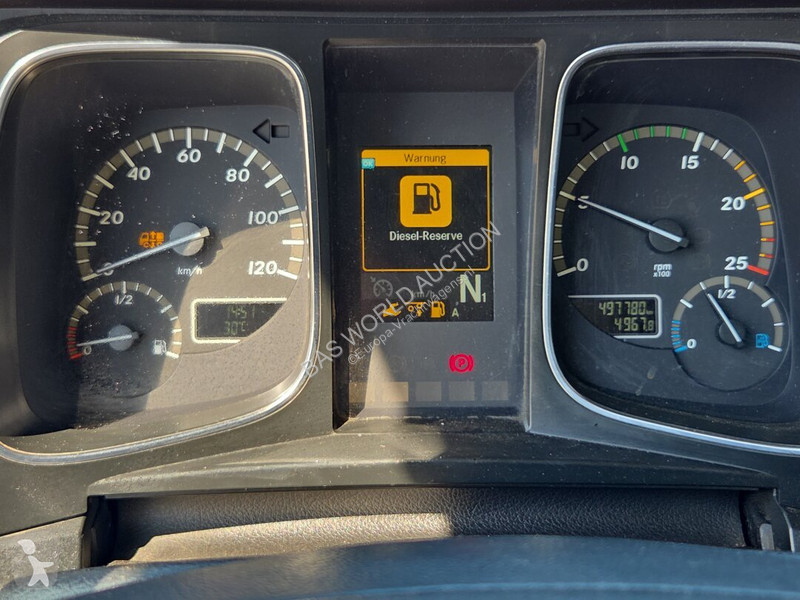 شاحنة Mercedes 2545