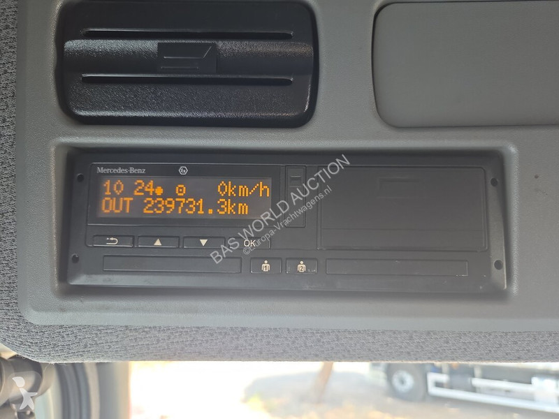 شاحنة Mercedes 1527