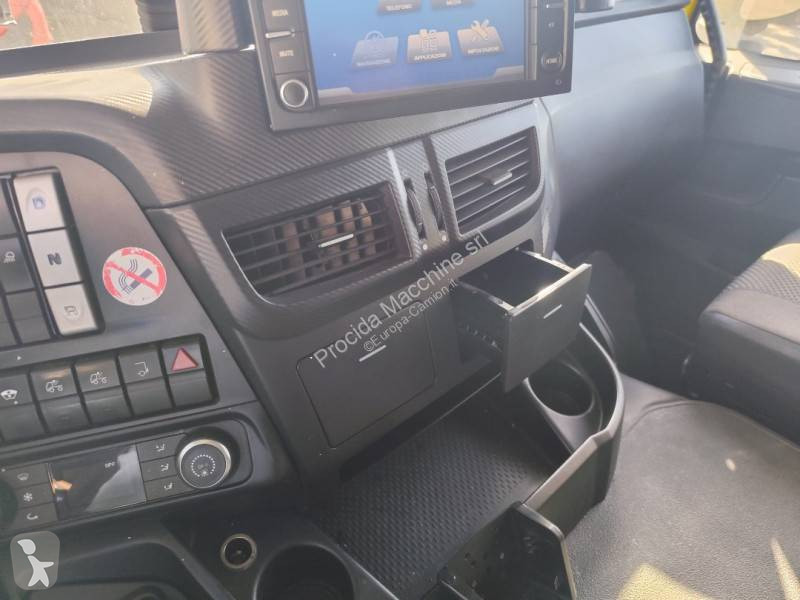 Camion Iveco 260 S 46