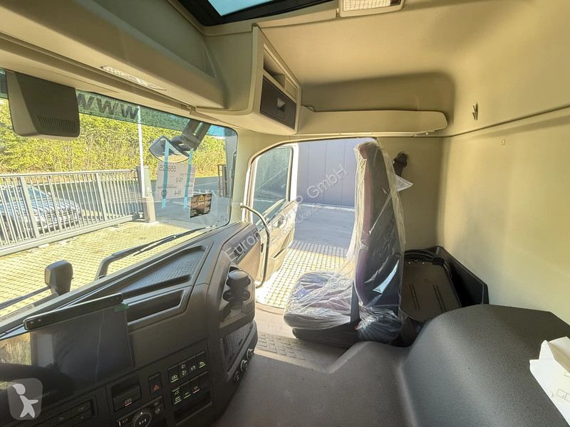Camion Volvo 500 13 500 8X4 13L Eckige Mulde...