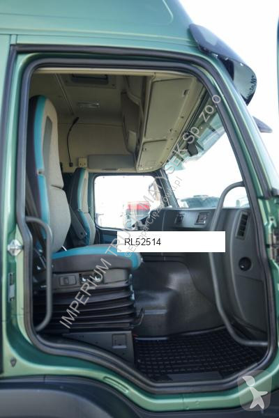 Грузовик Volvo FM 330
