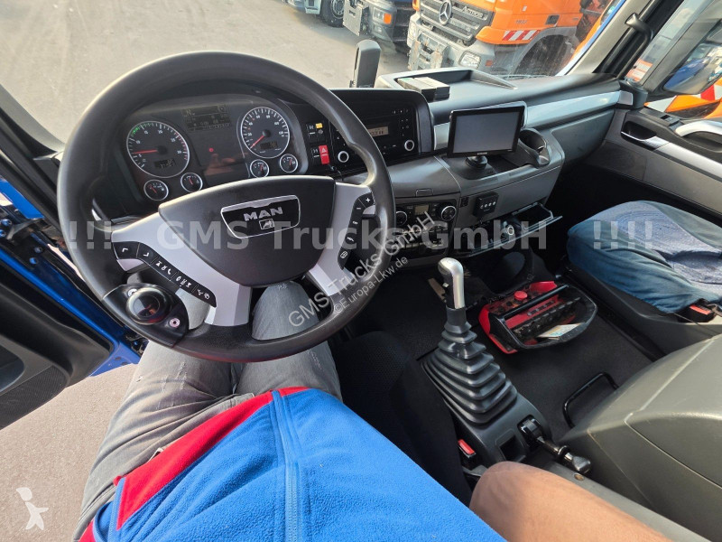 MAN 33.480 / 6X4 / Mei BORDM /25m Kran...