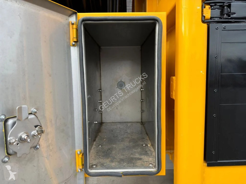 Kamion Scania R530 V8 NS 8X4 TRIDEM MET HYVA 2Z...
