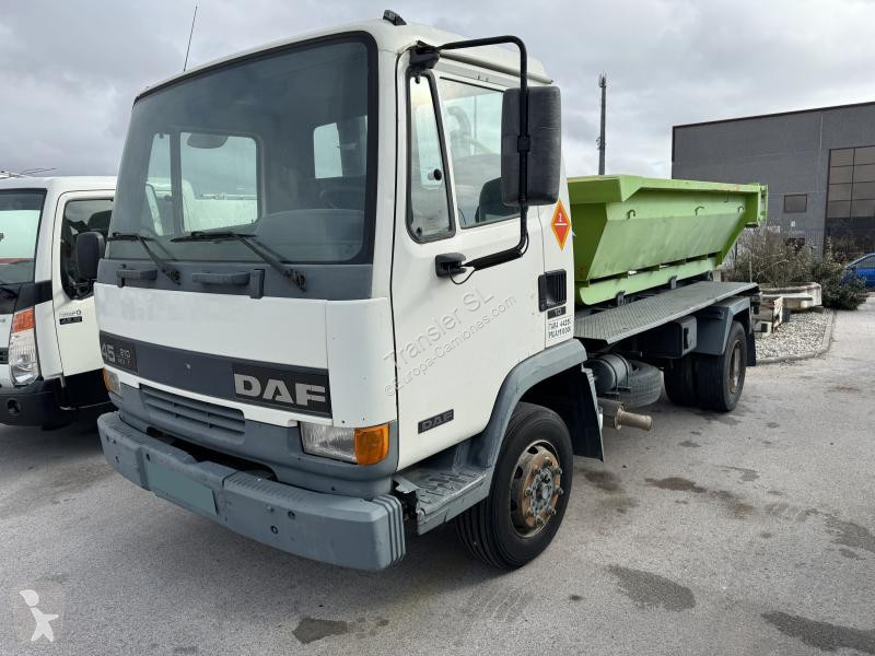 Vrachtwagen DAF 210CS