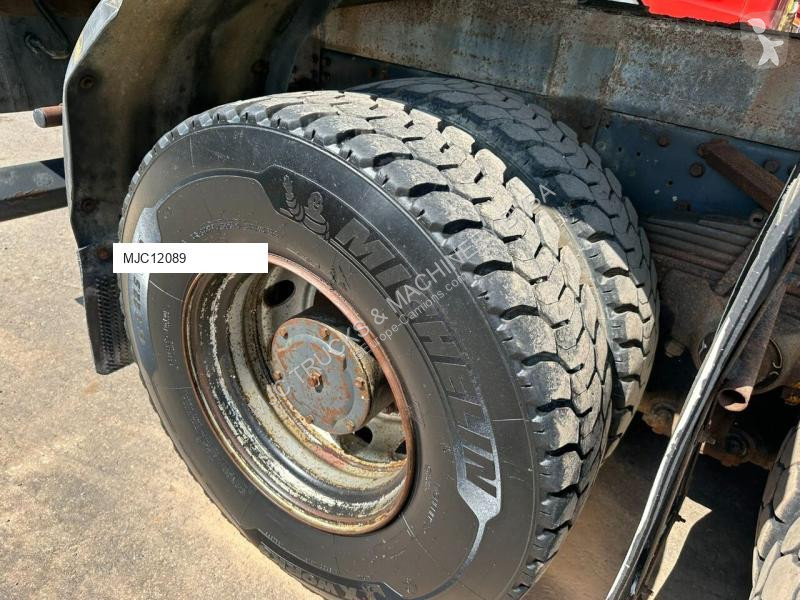 Vrachtwagen Iveco 35m³