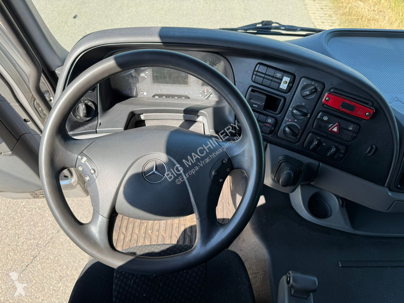 Vrachtwagen Mercedes ACTROS 4851 V8 8x8 tipper