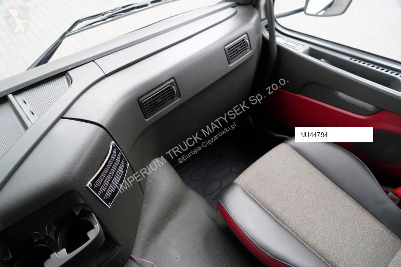 Kamion Volvo PK 18002